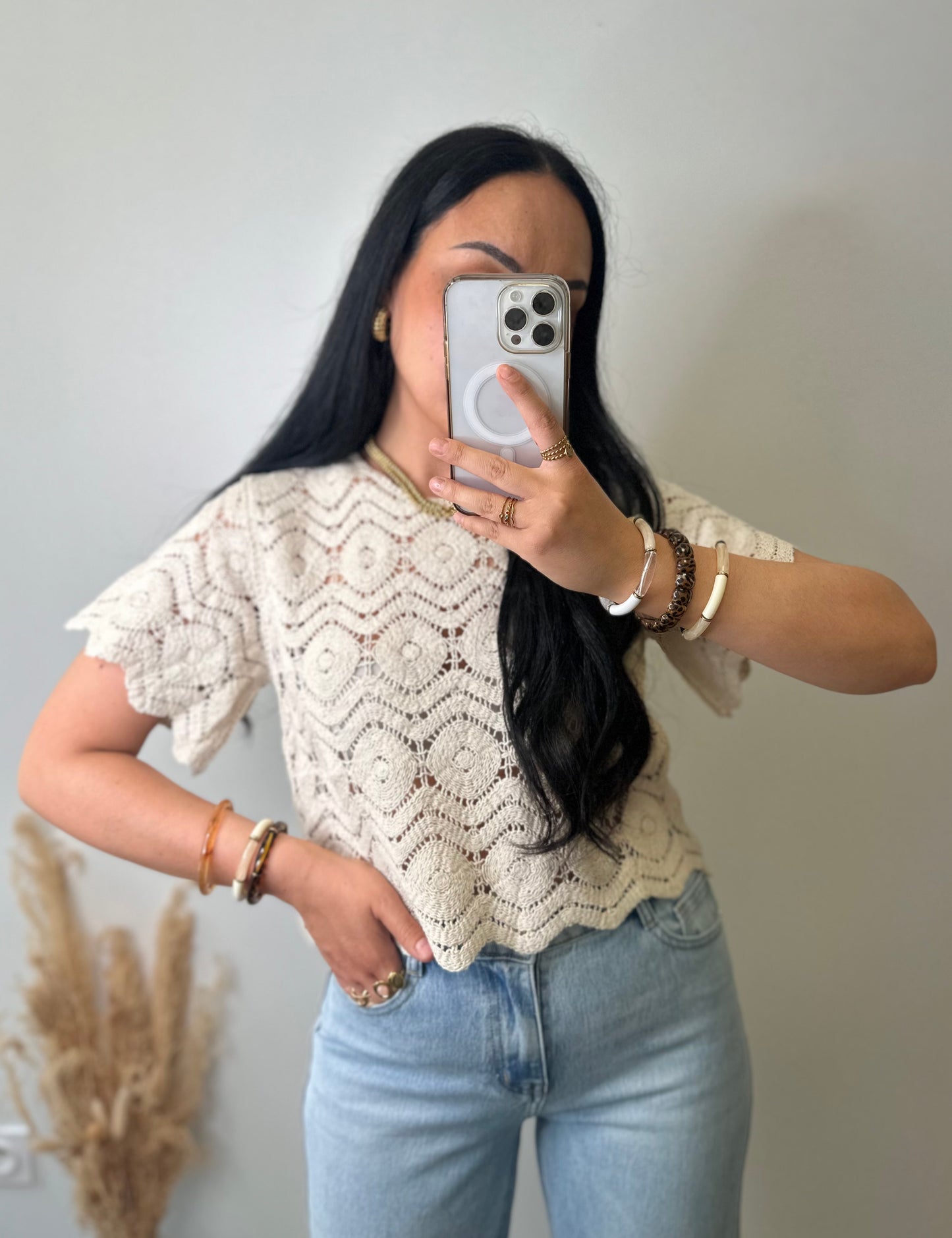 Top en crochet beige col rond
