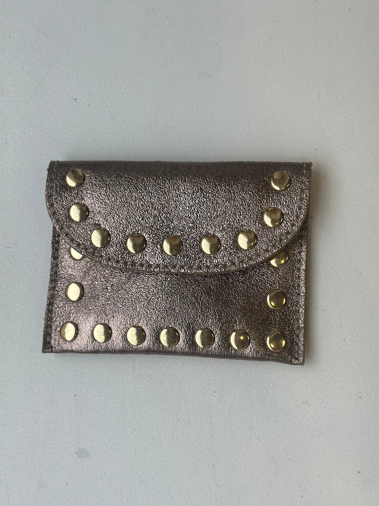 Petit porte monnaie en cuir satiné