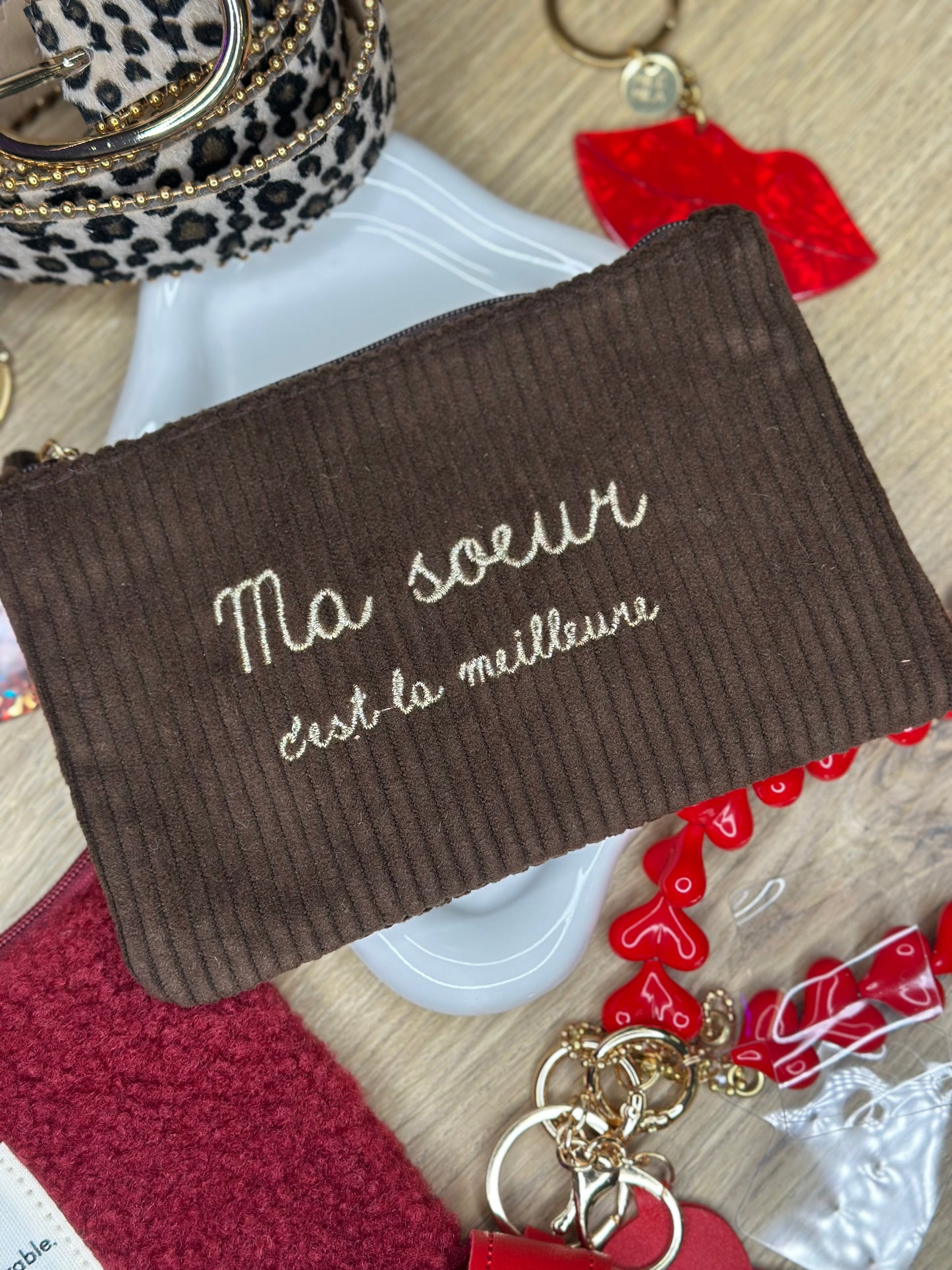Pochette velours marron - MA SŒUR