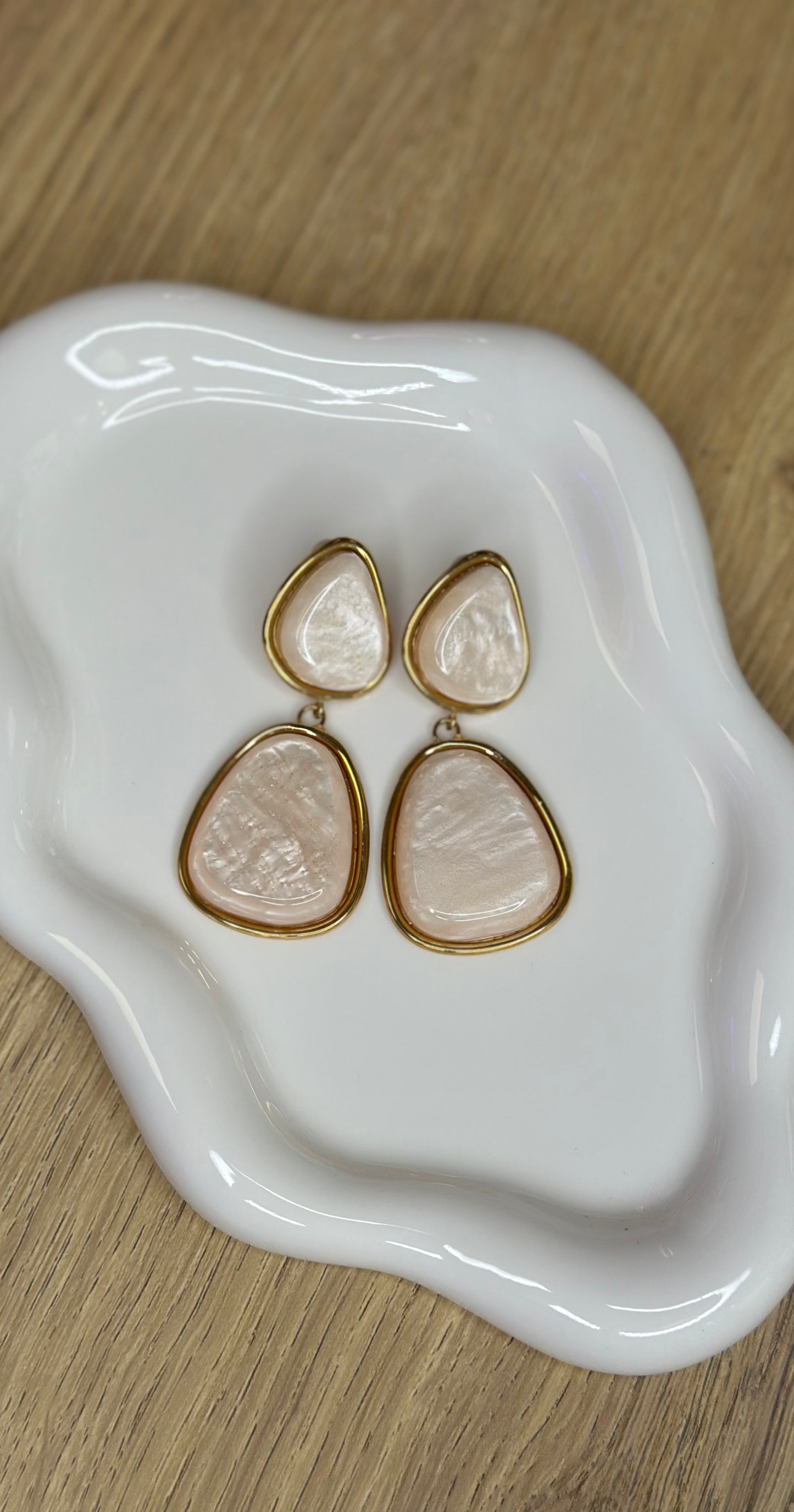 Boucles d’oreilles pendantes à grosses pierres - BEIGE