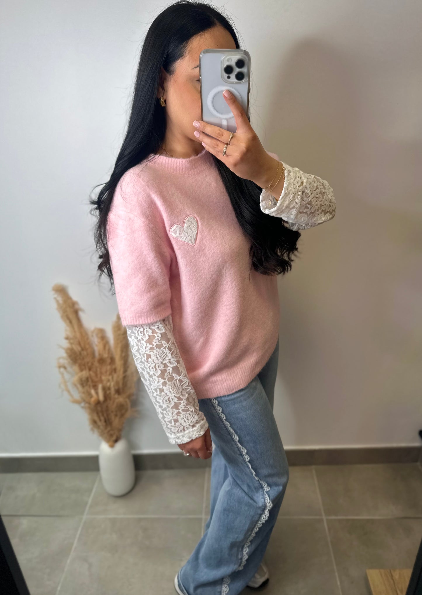 Pull rose manches dentelle - LOVE