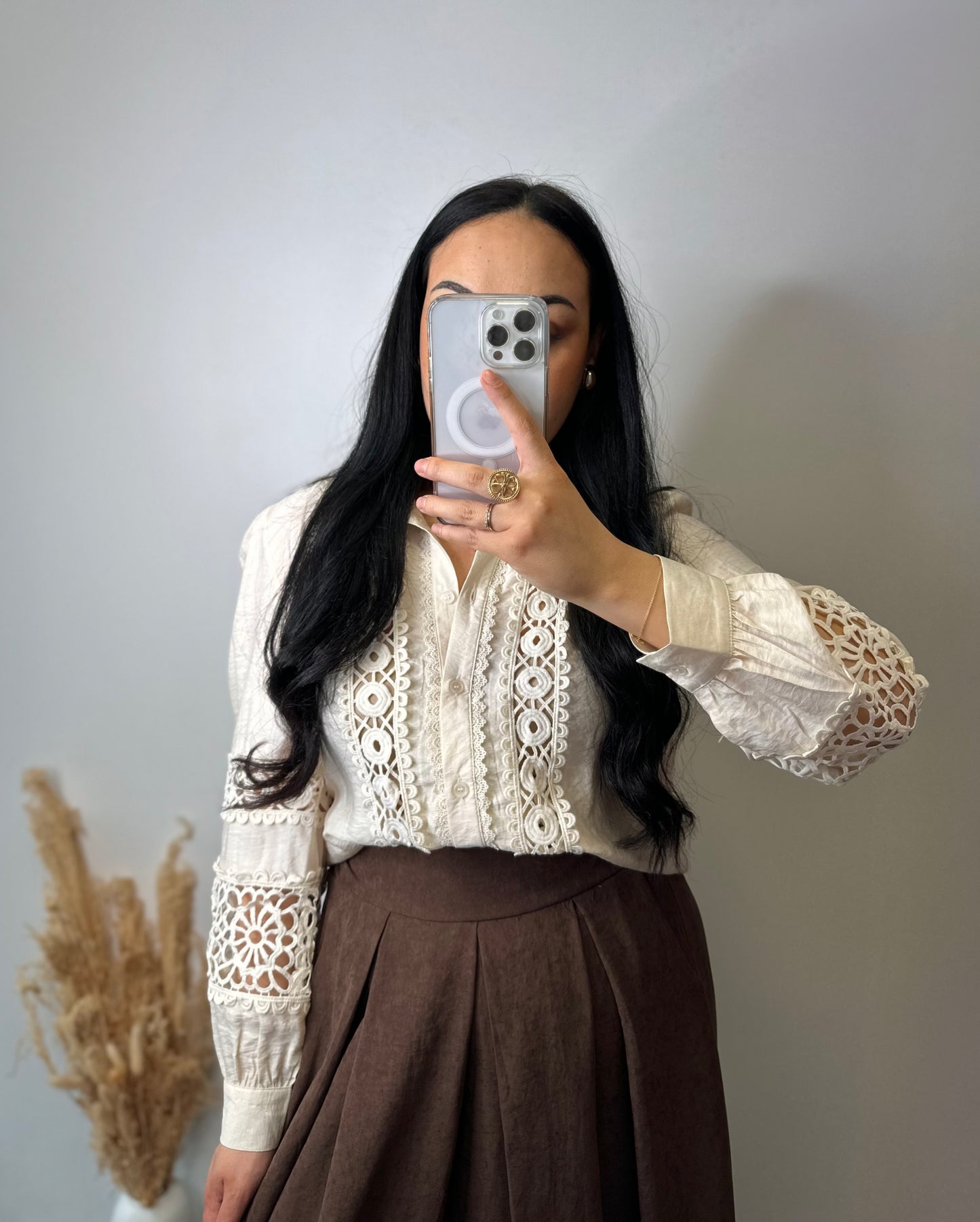 Chemise crème ajourée à fleurs - LOU