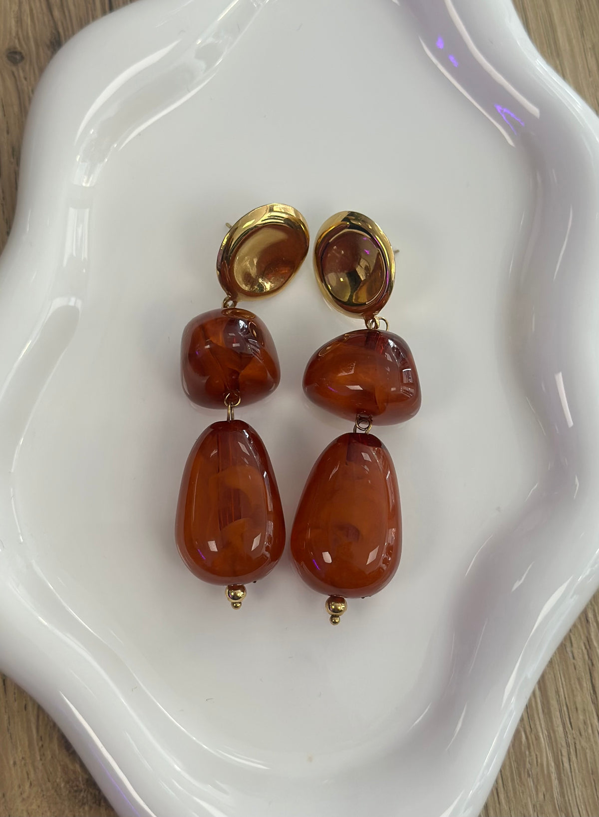 Boucles d’oreilles pendantes marron ambré