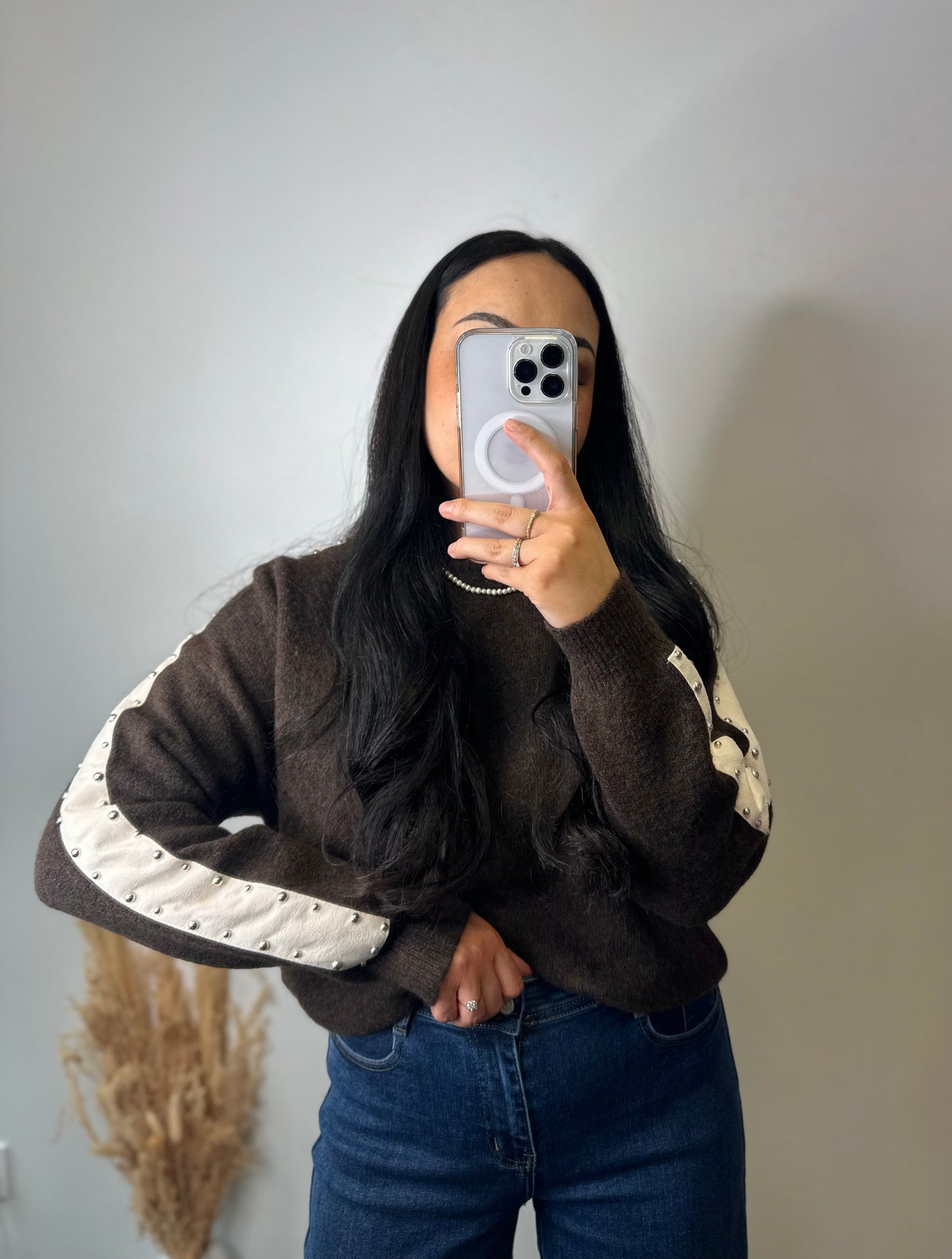 Pull marron manches cloutés - ANNA