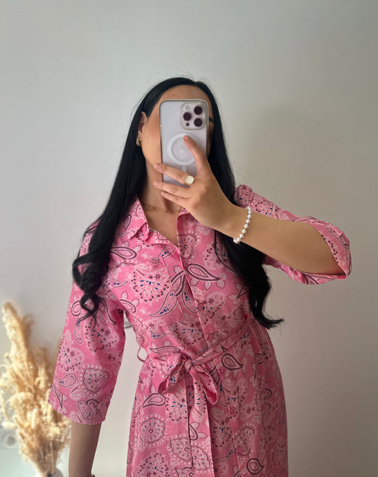 Robe longue rose motifs bandana