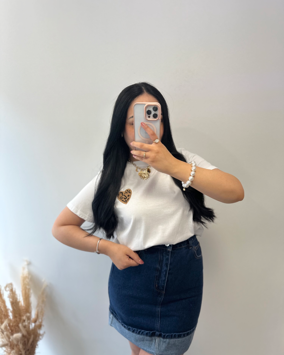 Round neck t-shirt - HEART