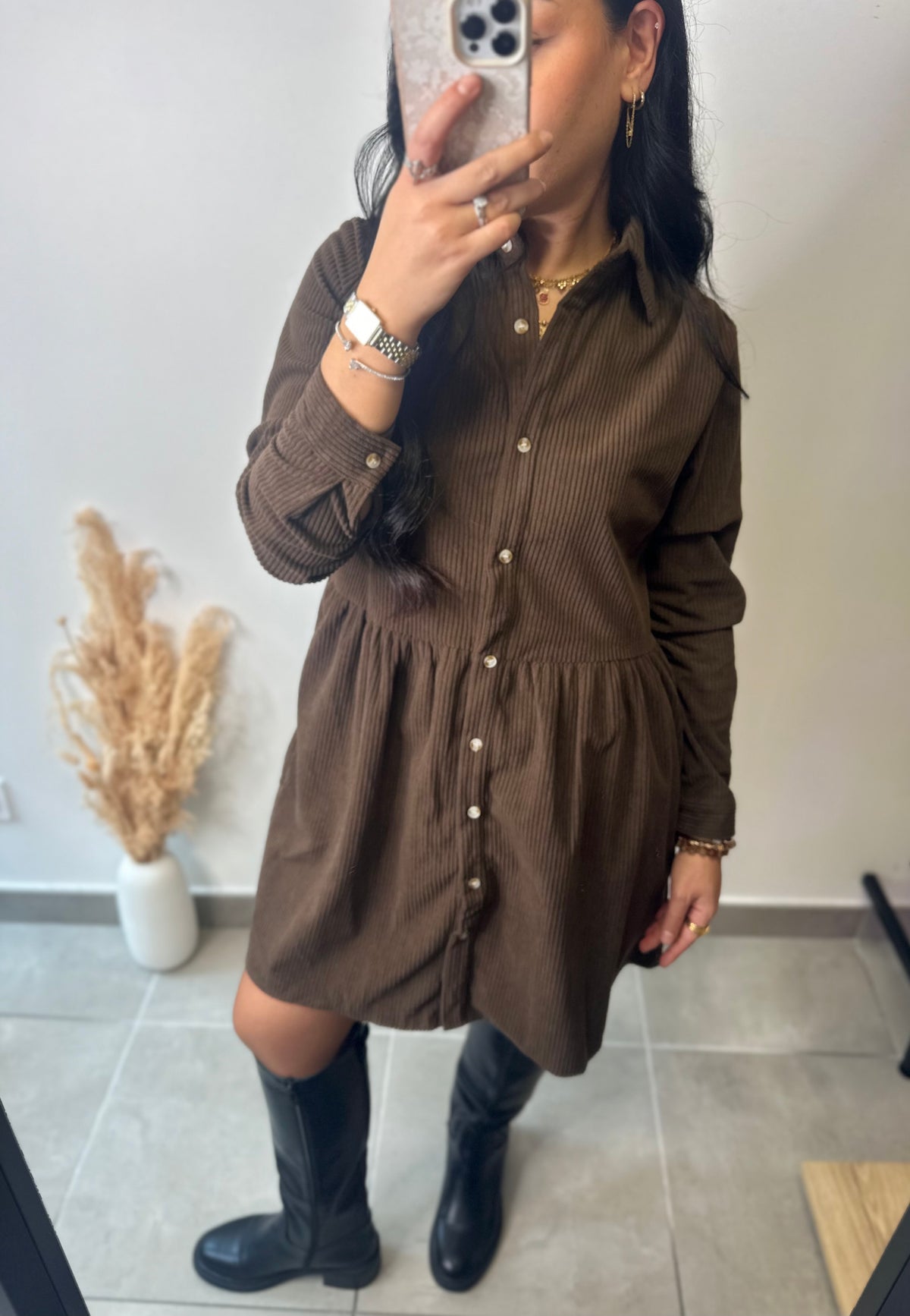 Robe chemise courte en velours côtelé marron