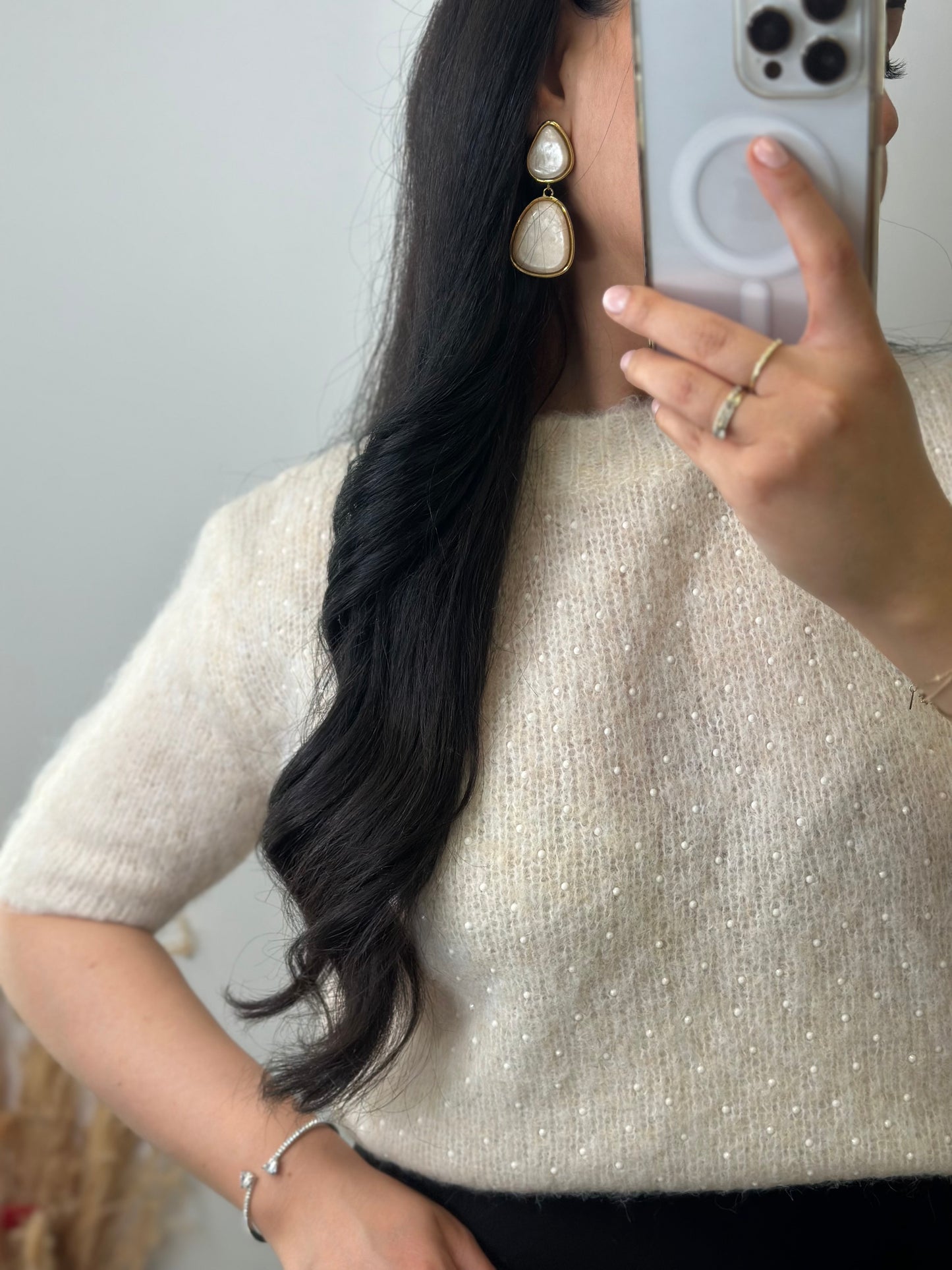 Pull manches courtes beige à perles - ROMANE