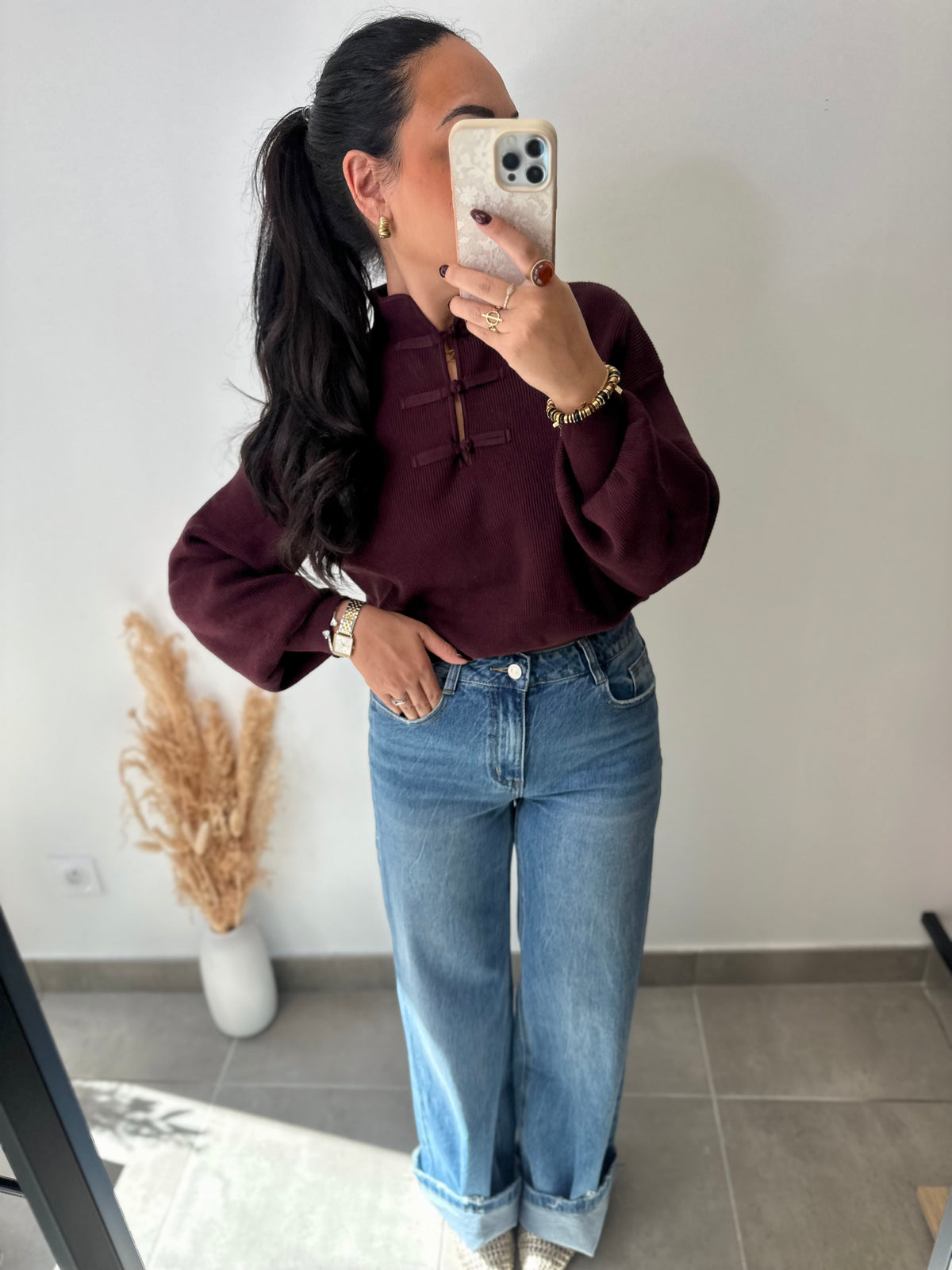 Pull bordeaux à brandebourgs
