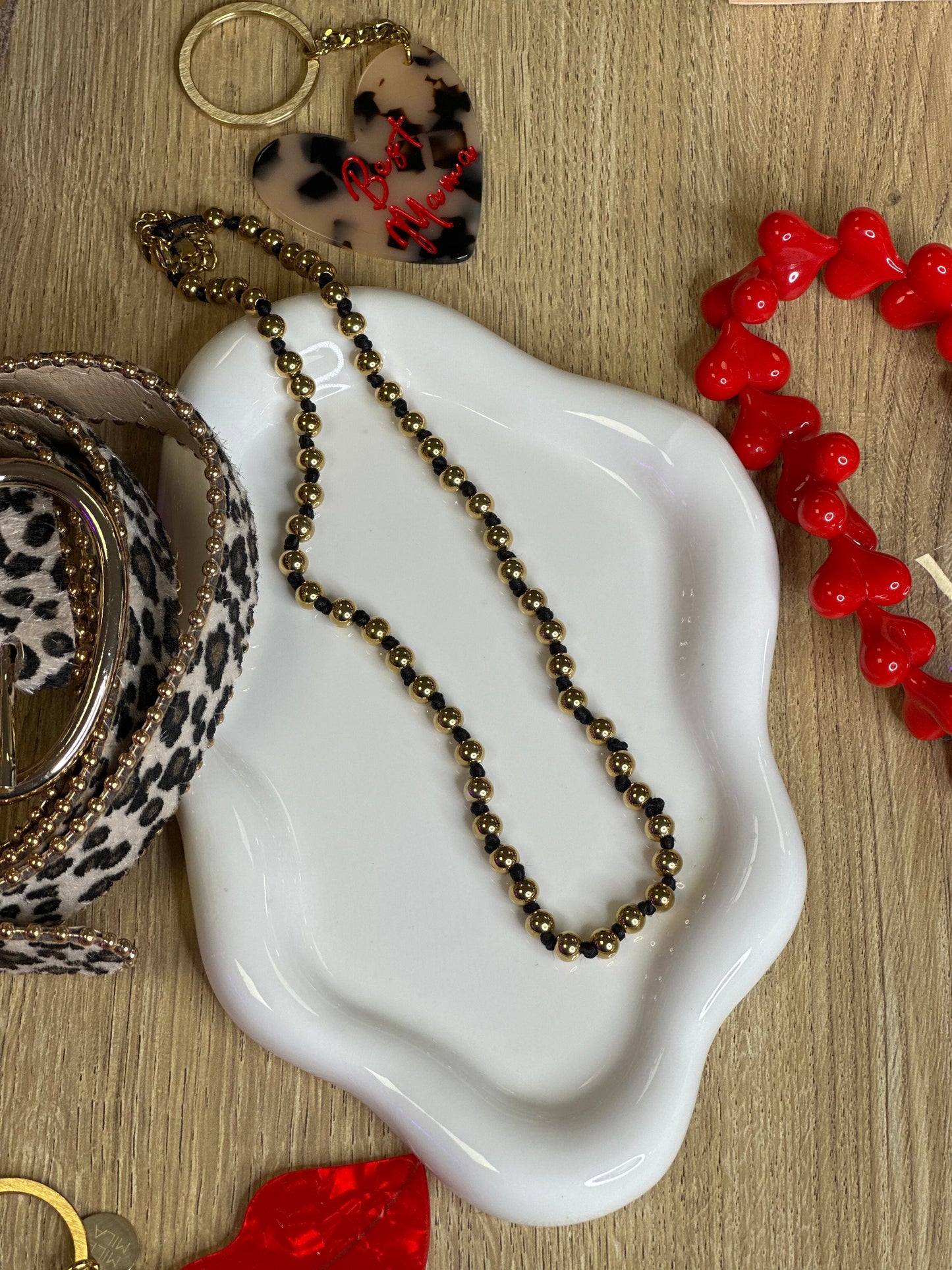 Collier à perles dorées - LOU