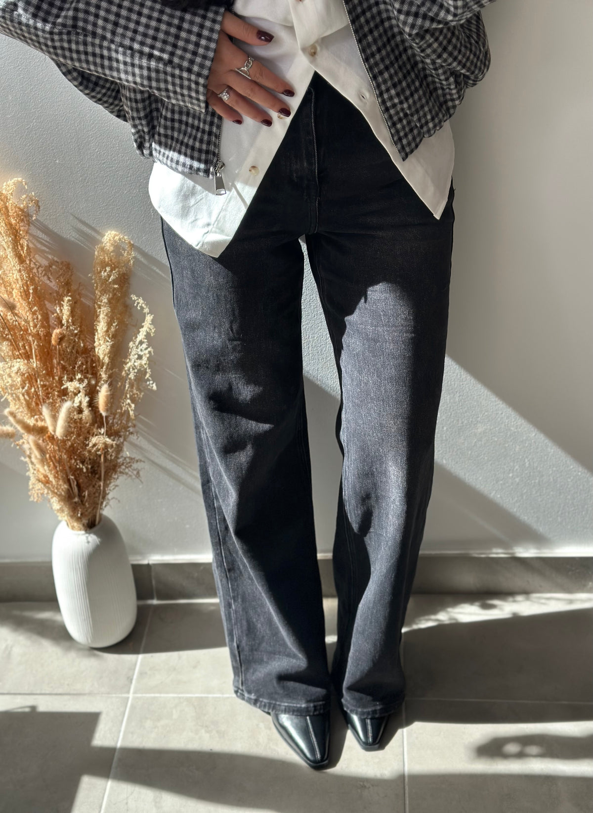 Jean noir délavé taille et bouton retroussée coupe WIDE LEG