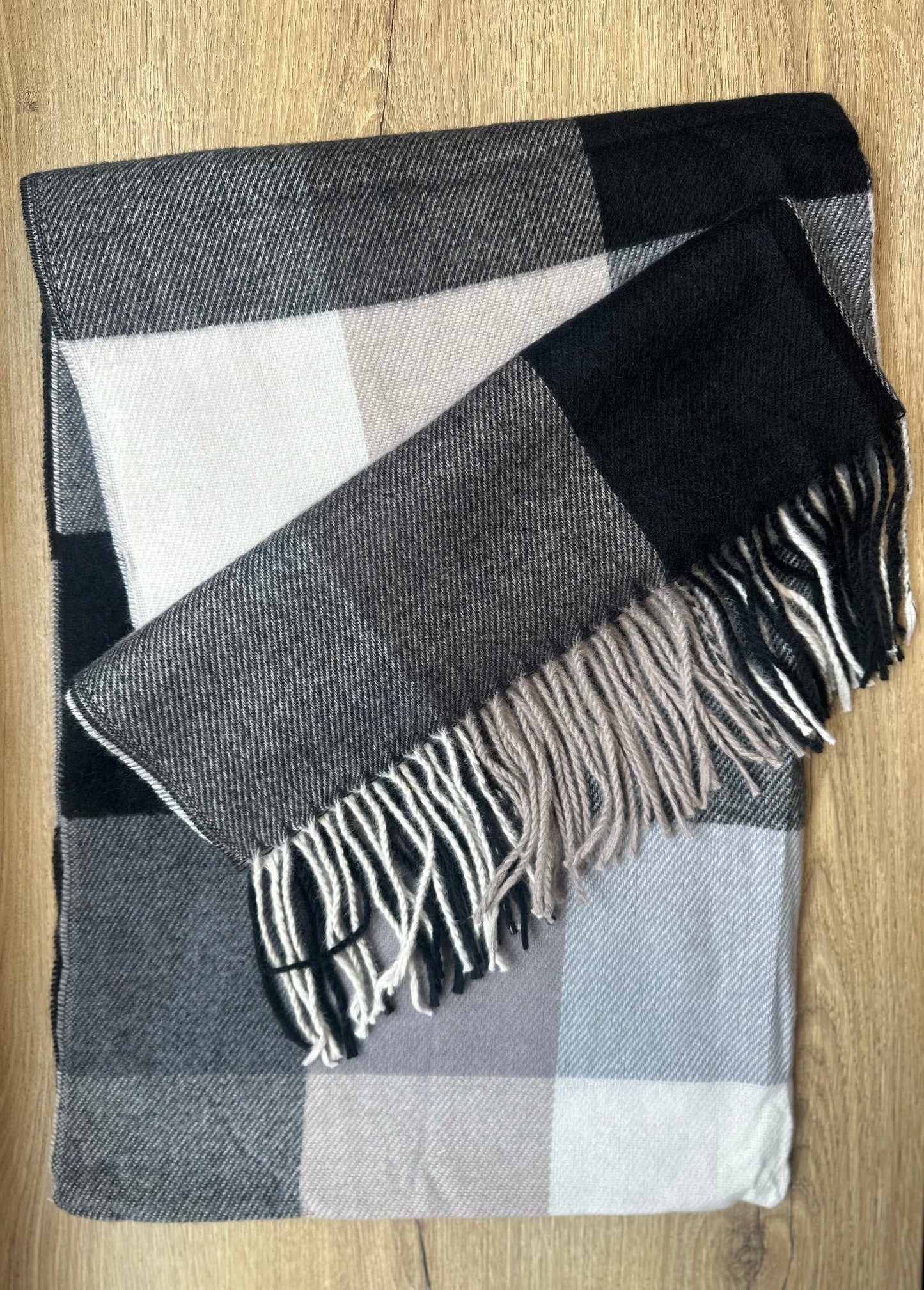 Écharpe à franges épaisse carreaux