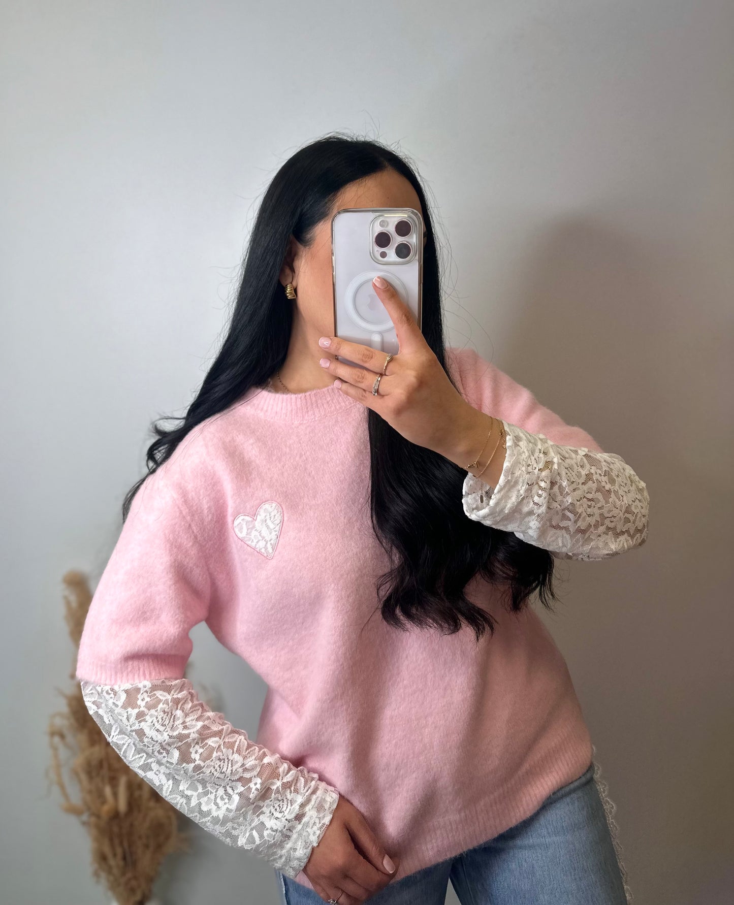 Pull rose manches dentelle - LOVE