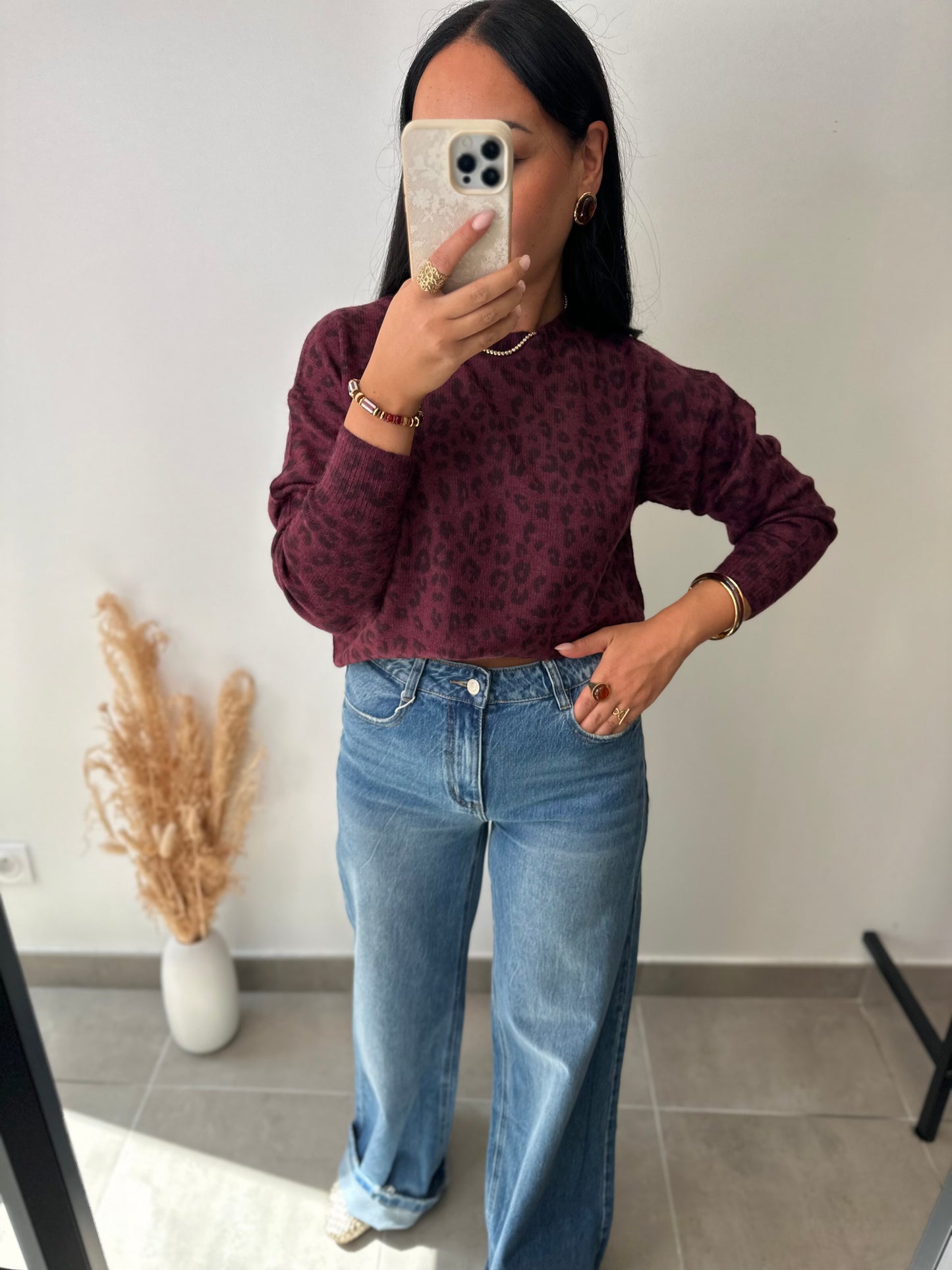 Pull en viscose imprimé léopard bordeaux