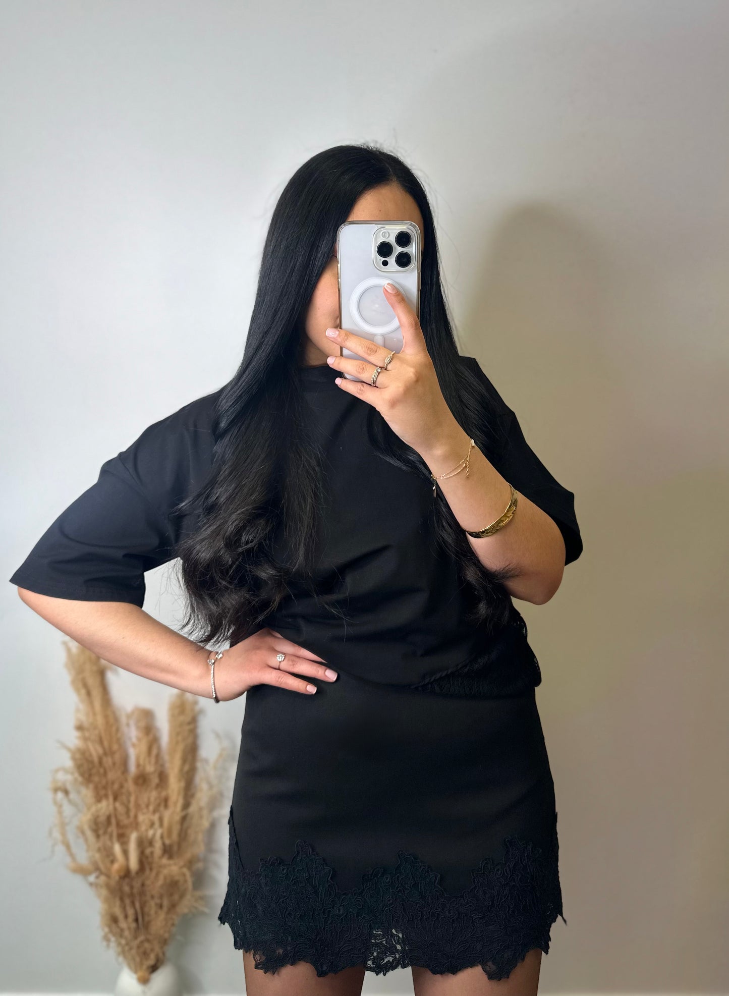 Jupe-short noir détails dentelle - LÉA