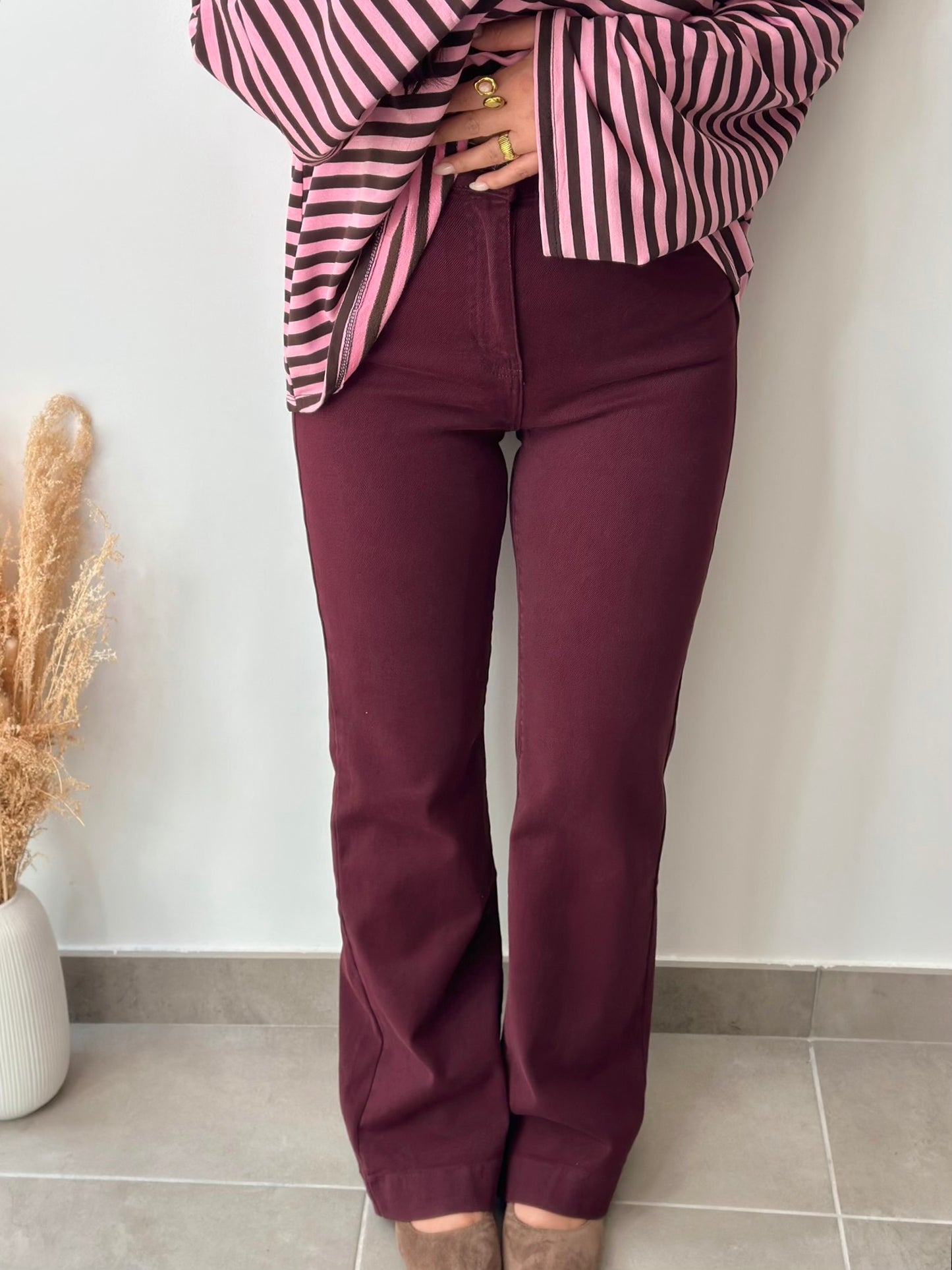 Jean coupe FLARE couleur bordeaux
