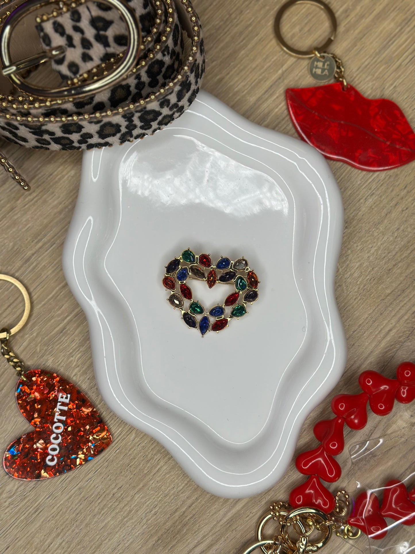 Broche en cœurs à strass - CLARA