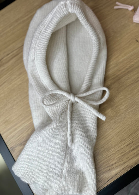 Cagoule en laine - BLANCHE