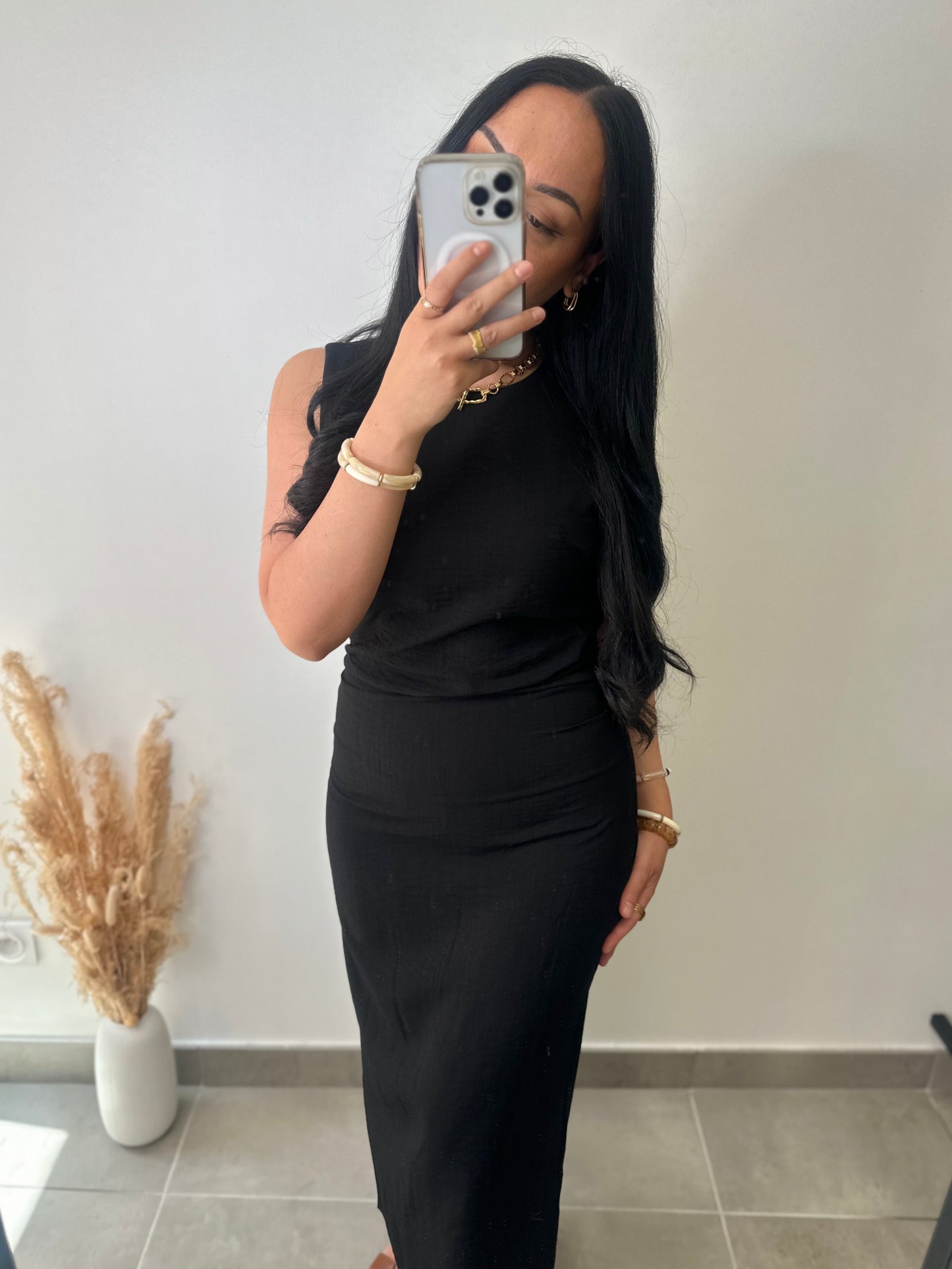 Robe drapée noire en viscose fente arrière