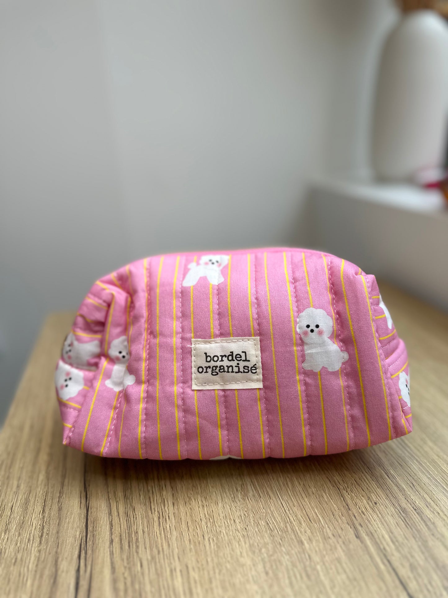 Trousse motifs bichons rose - bordel organisé