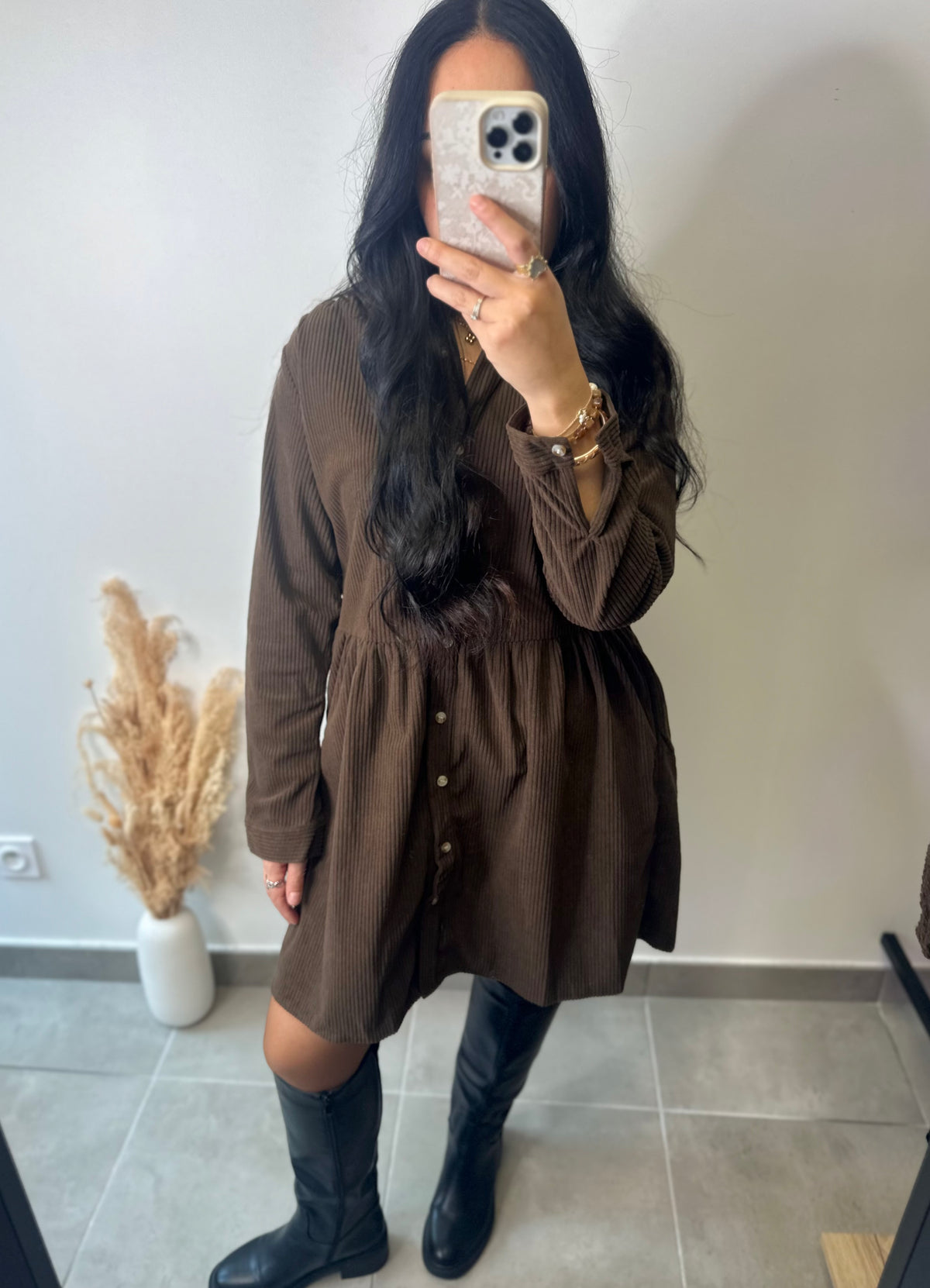 Robe chemise courte en velours côtelé marron