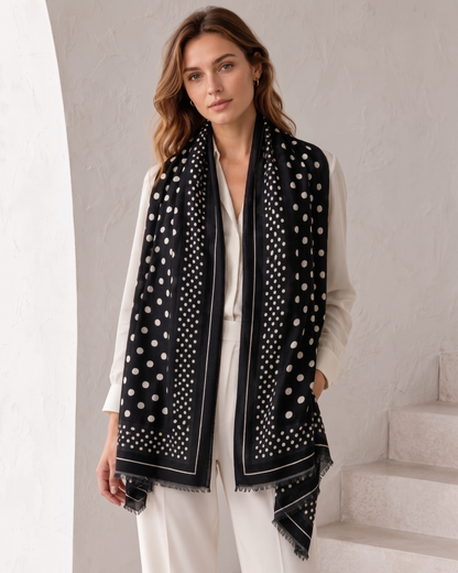 Foulard motifs pois
