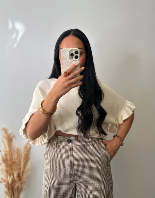 Pull crème manches à détails