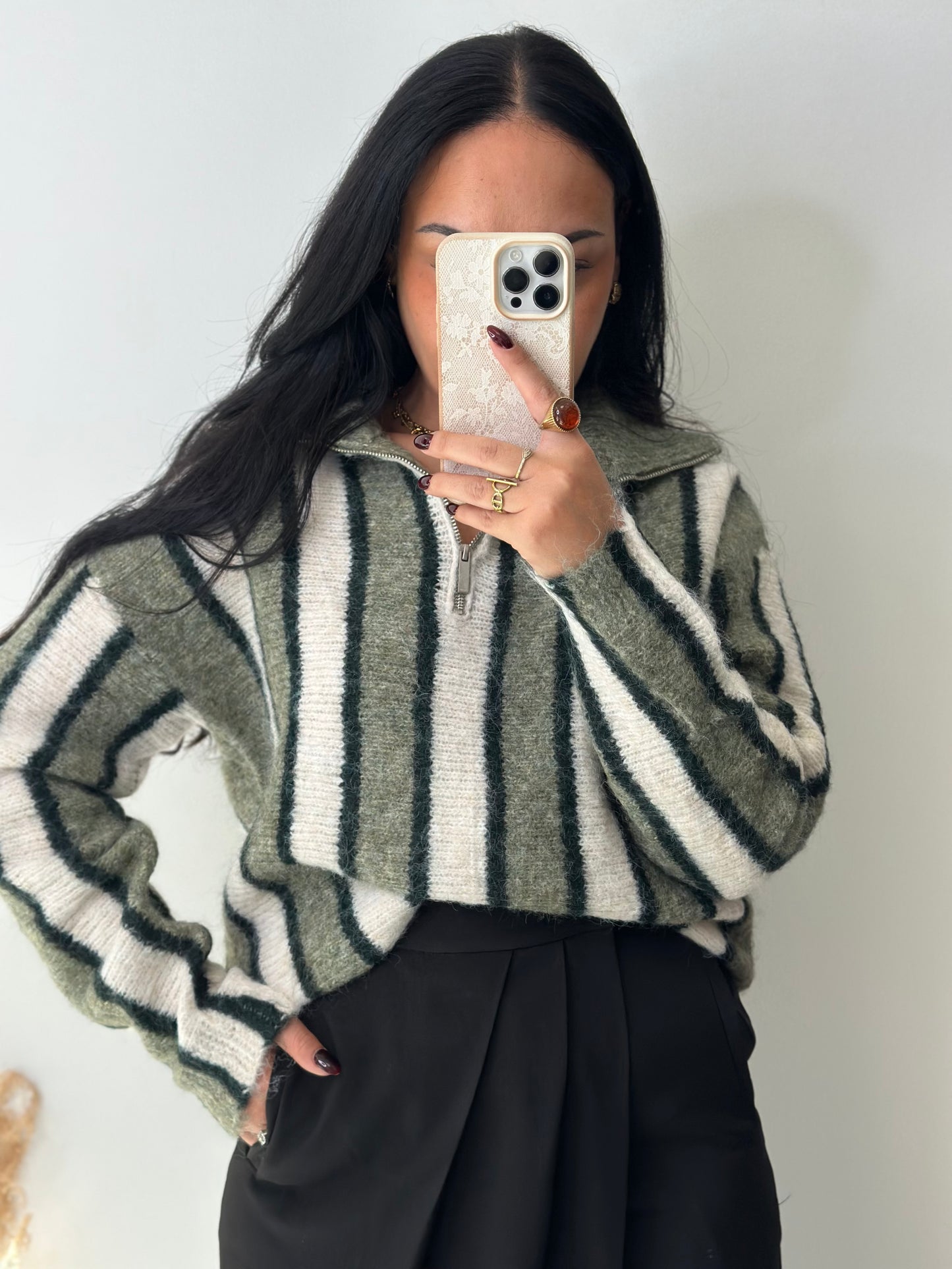 Pull à rayures et fermeture doux