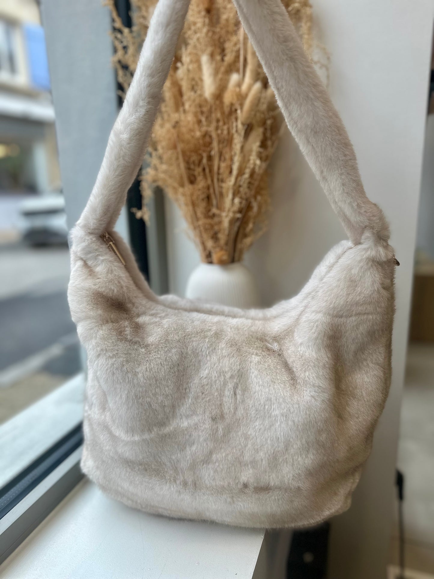 Sac fourre tout en fourrure beige