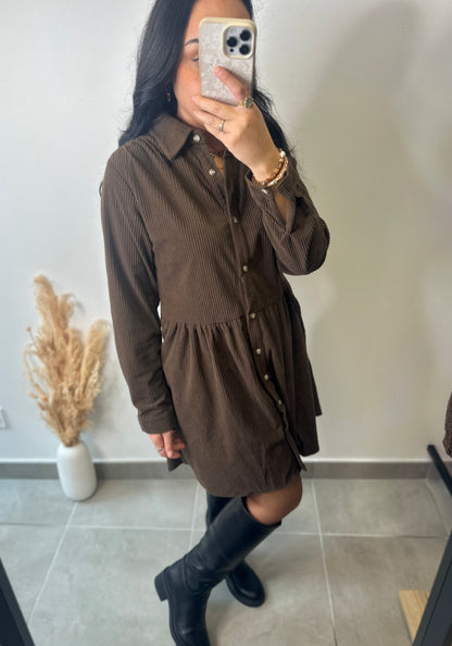 Robe chemise courte en velours côtelé marron