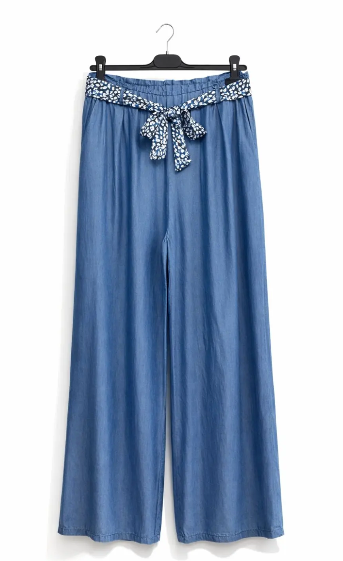 Pantalon fluide denim en tencell avec ceinture