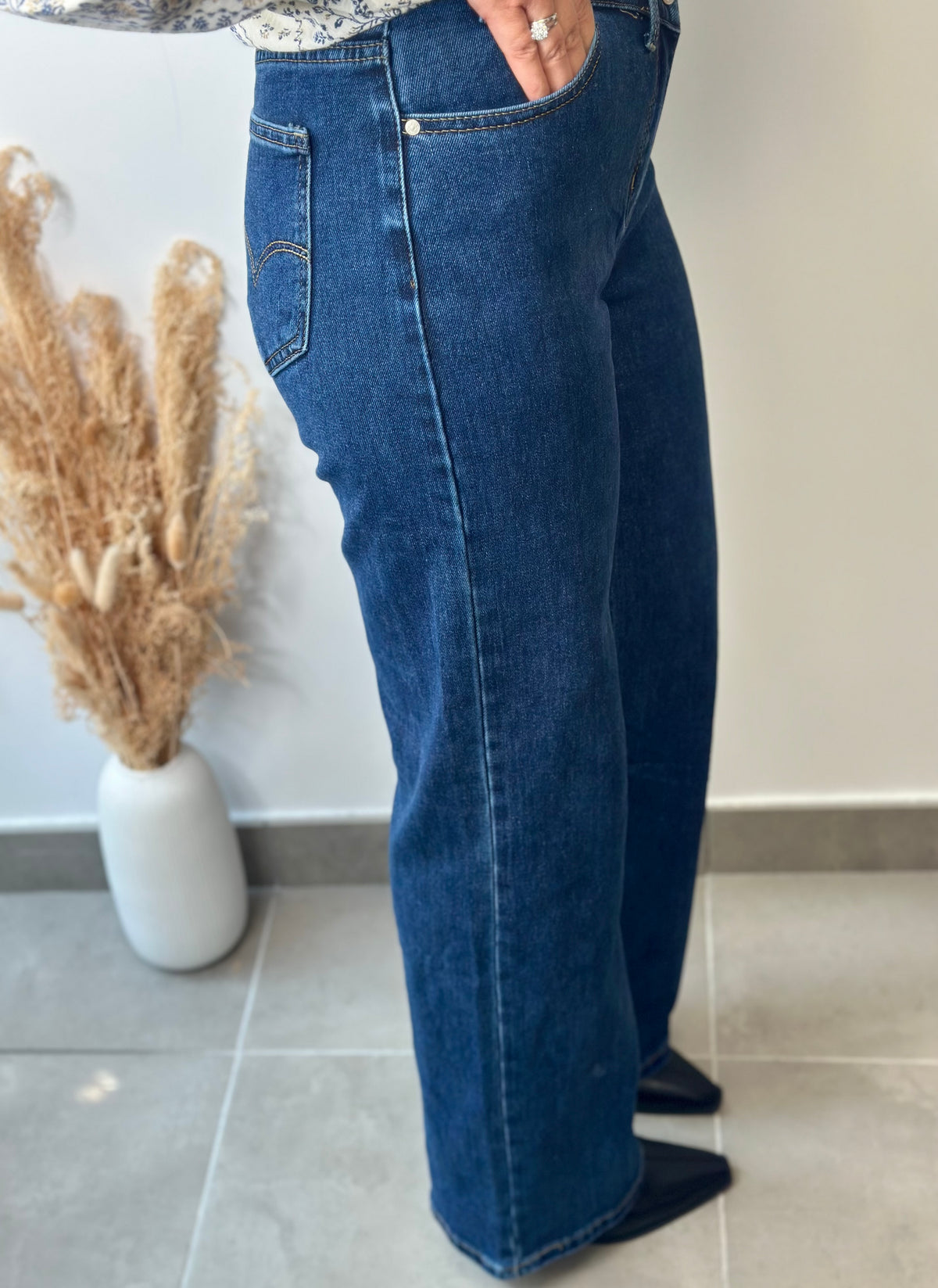 Jean brut à bouton asymétrique coupe WIDE LEG