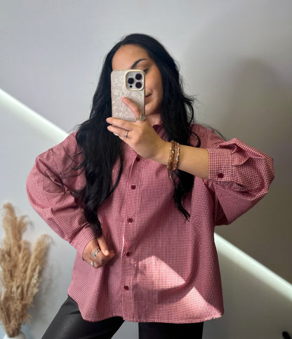 Chemise oversize à petits carreaux vichy rouge boutons bordeaux