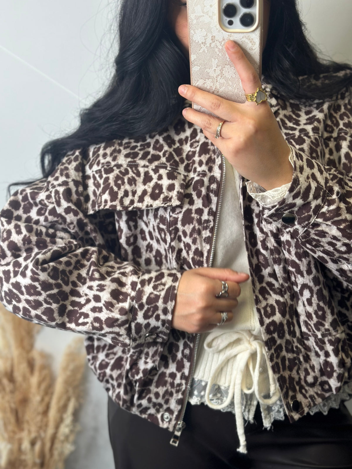 Veste courte oversize à imprimé léopard marron et beige