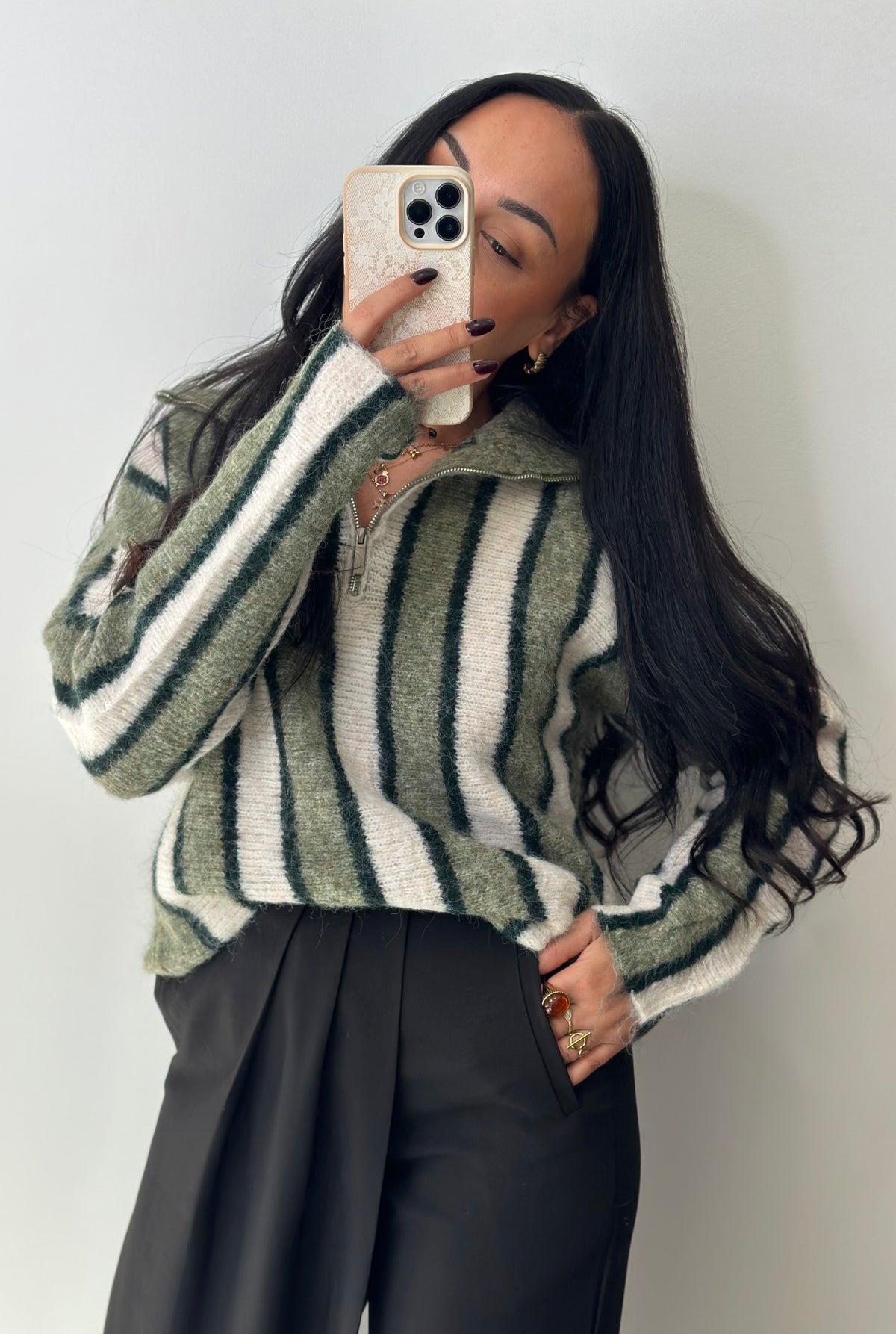 Pull à rayures et fermeture doux