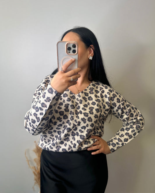 Pull à motifs léopard - LOU