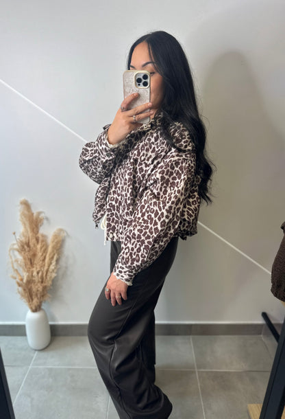 Veste courte oversize à imprimé léopard marron et beige