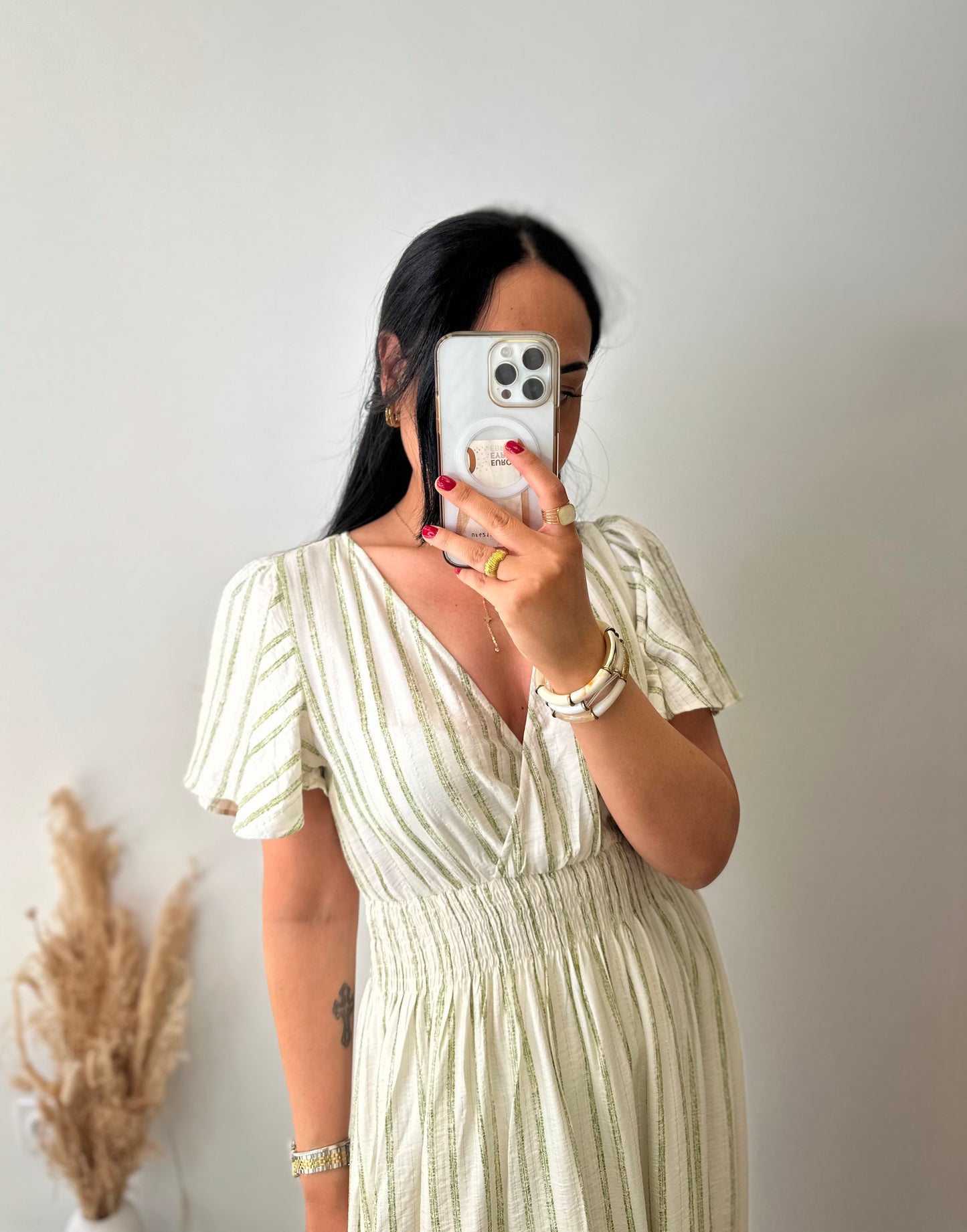 Robe fluide à rayures vertes et dorés